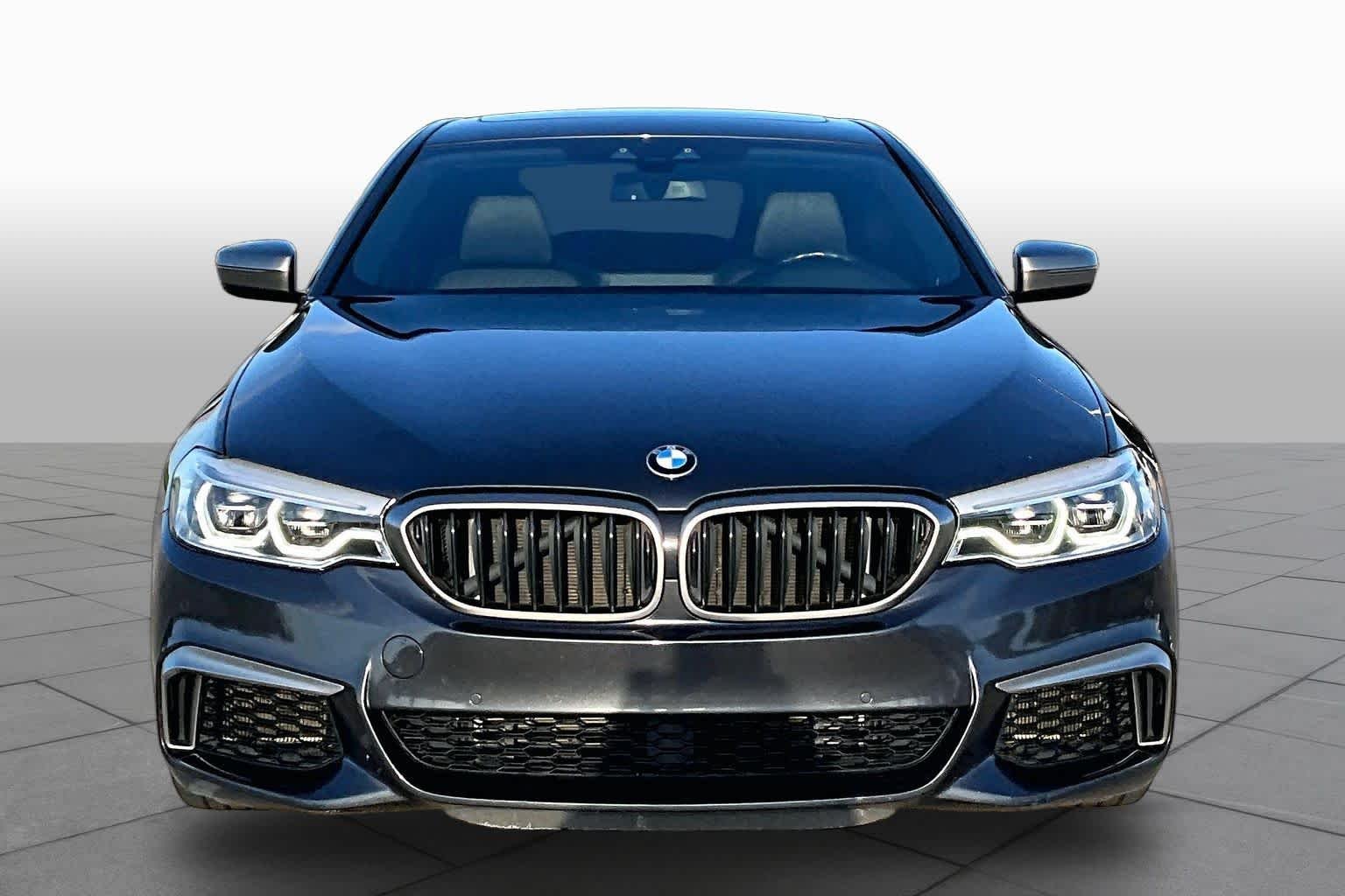 Used 2020 Dark Graphite Metallic BMW M550i xDrive image 4