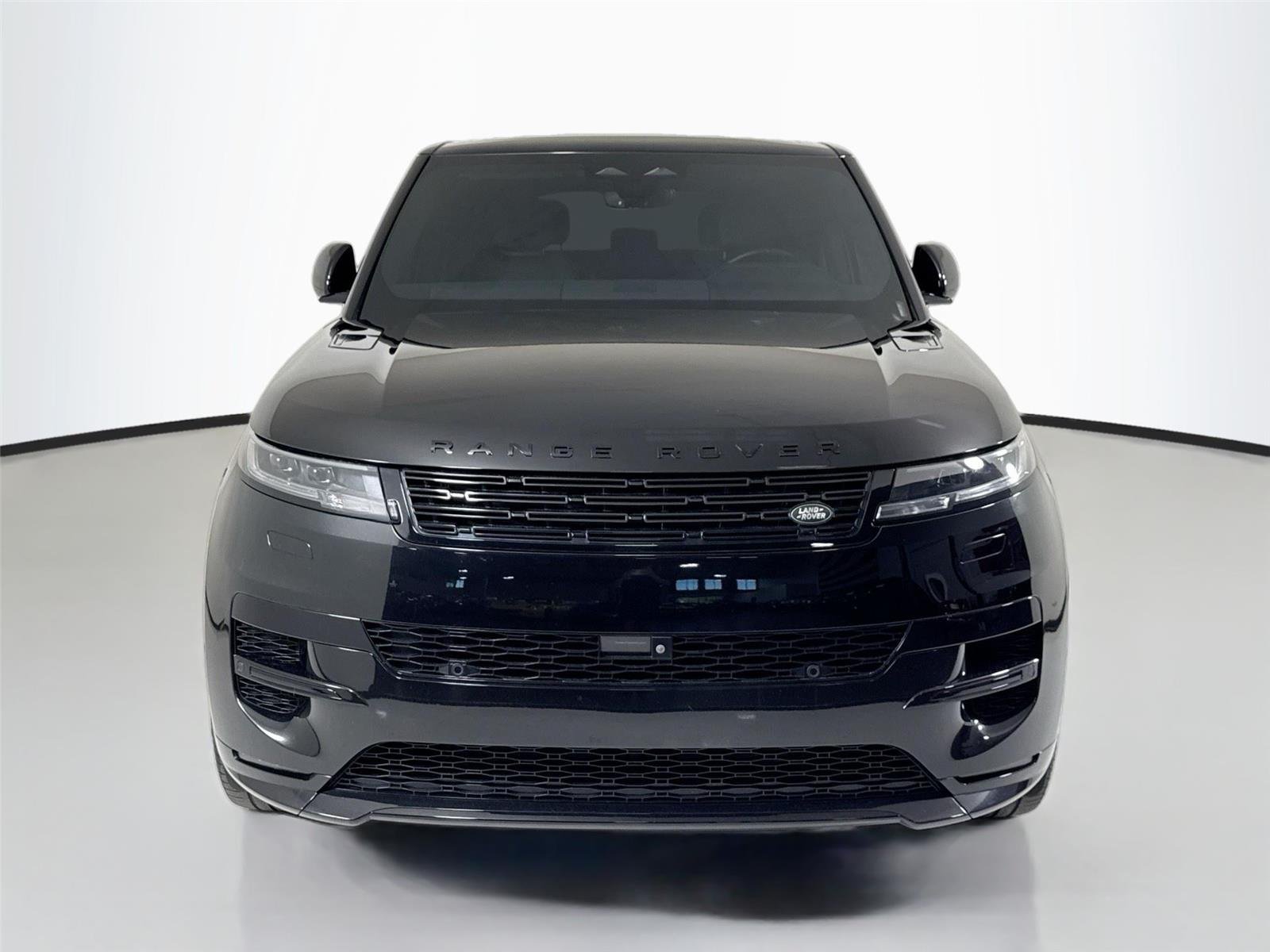 Used 2024 Santorini Black Metallic Land Rover Dynamic SE | One Owner image 11