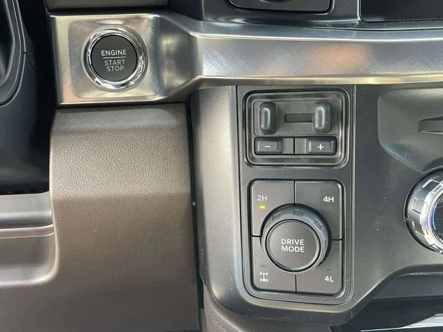 New 2026 Agate Black Metallic Ford King Ranch image 31