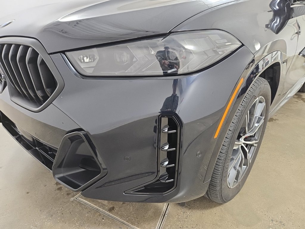 Used 2024 Carbon Black Metallic BMW xDrive40i image 27