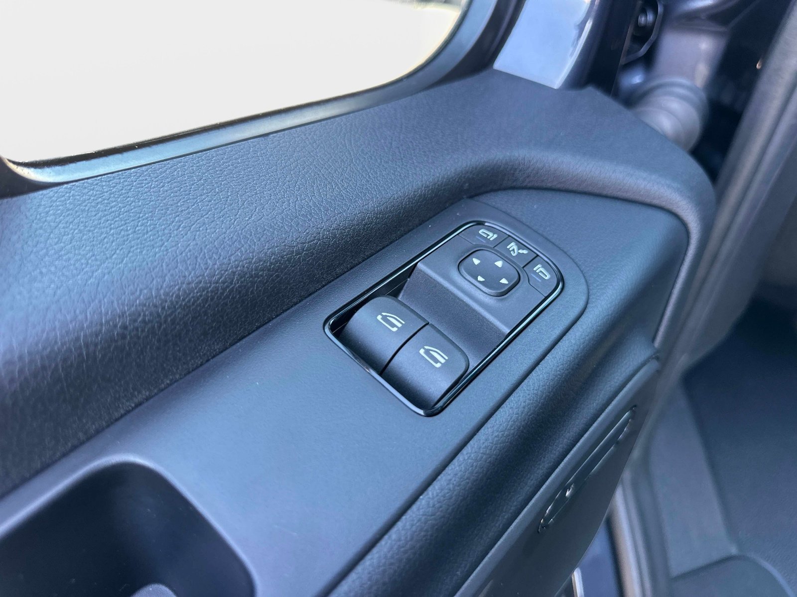 New 2026 Gray Metallic Sprinter Cargo 170 WB image 14