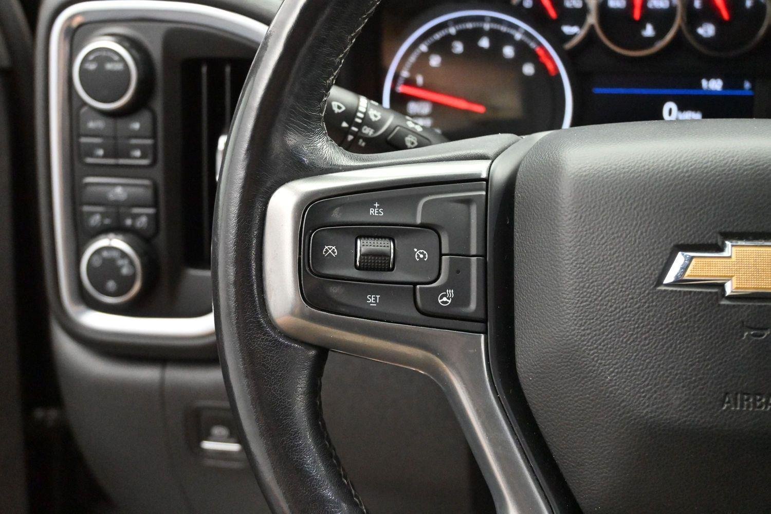 Used 2022 Black Chevrolet LT image 17