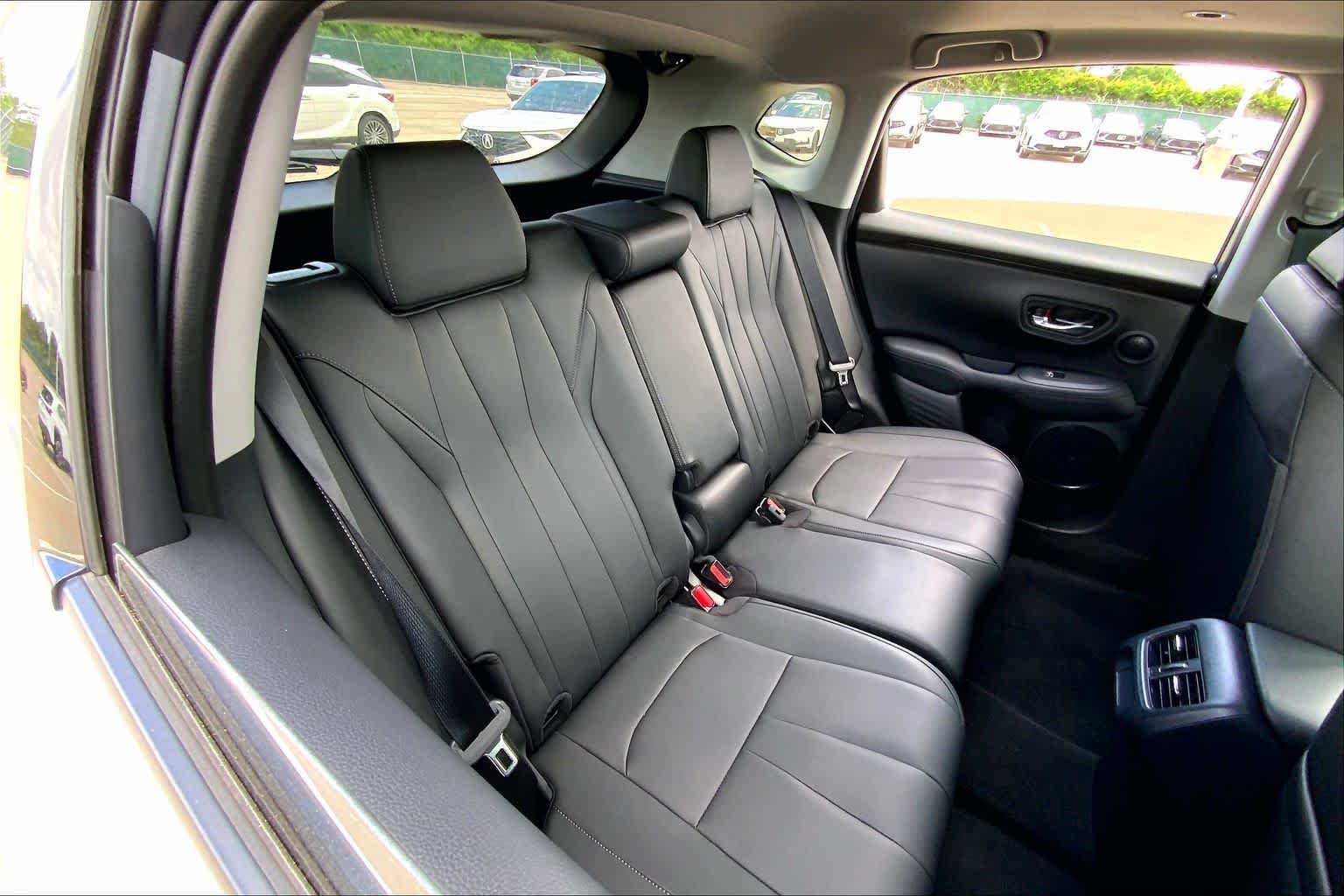 2025 Acura ADX Base - Photo 19