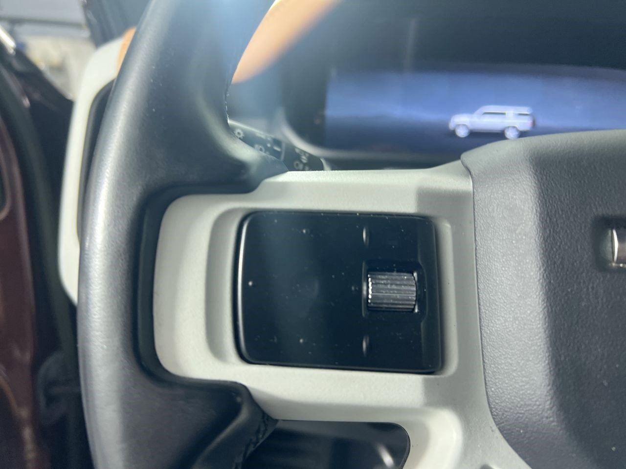 2023 Land Rover Defender SE - Photo 16