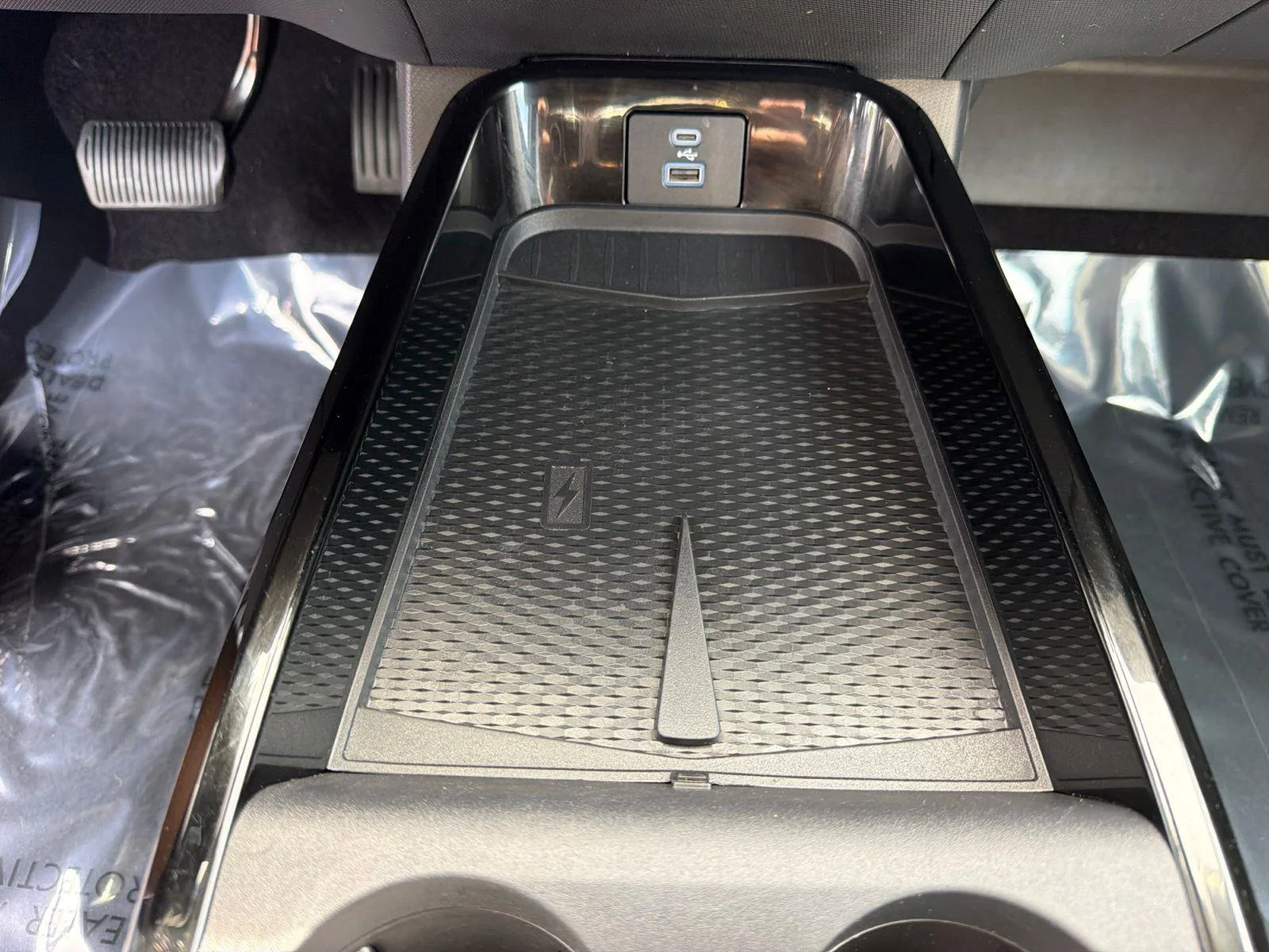 Used 2023 Space White Ford Premium image 22