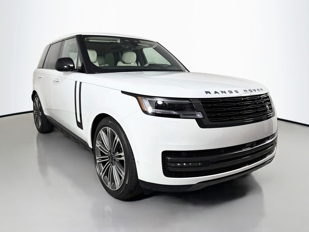 New 2026 Fuji White Land Rover SE image 3
