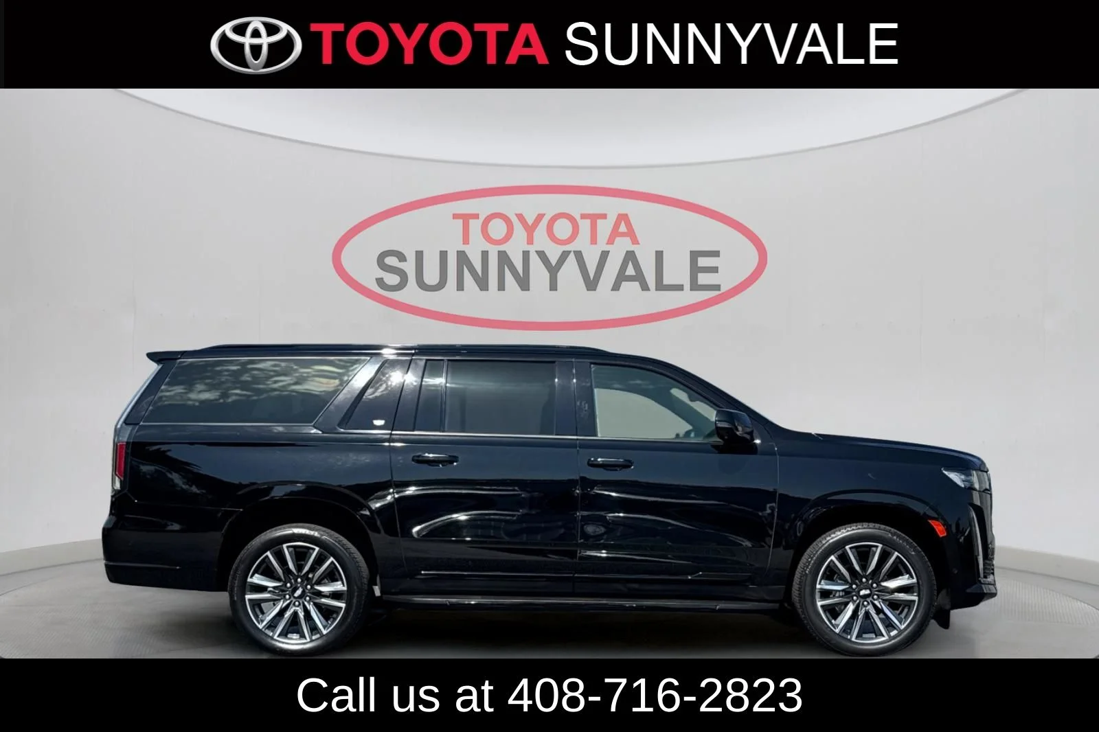 Used 2021 Black Cadillac Sport image 9