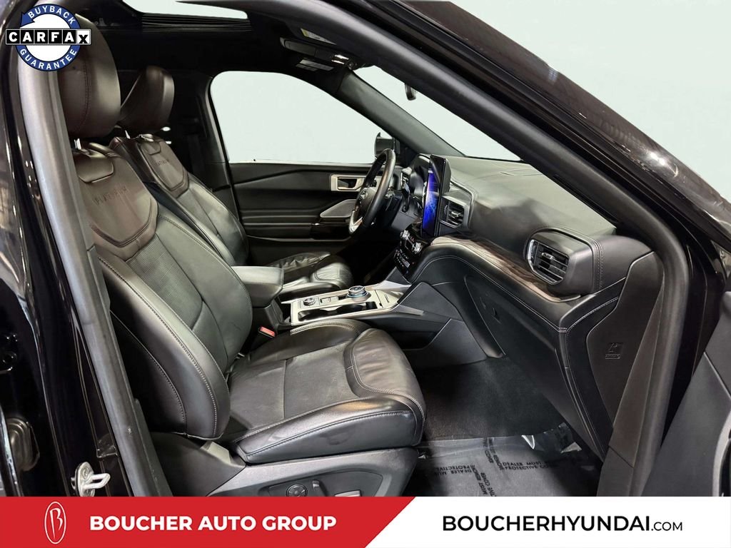 Used 2021 Black Metallic Ford Platinum image 29
