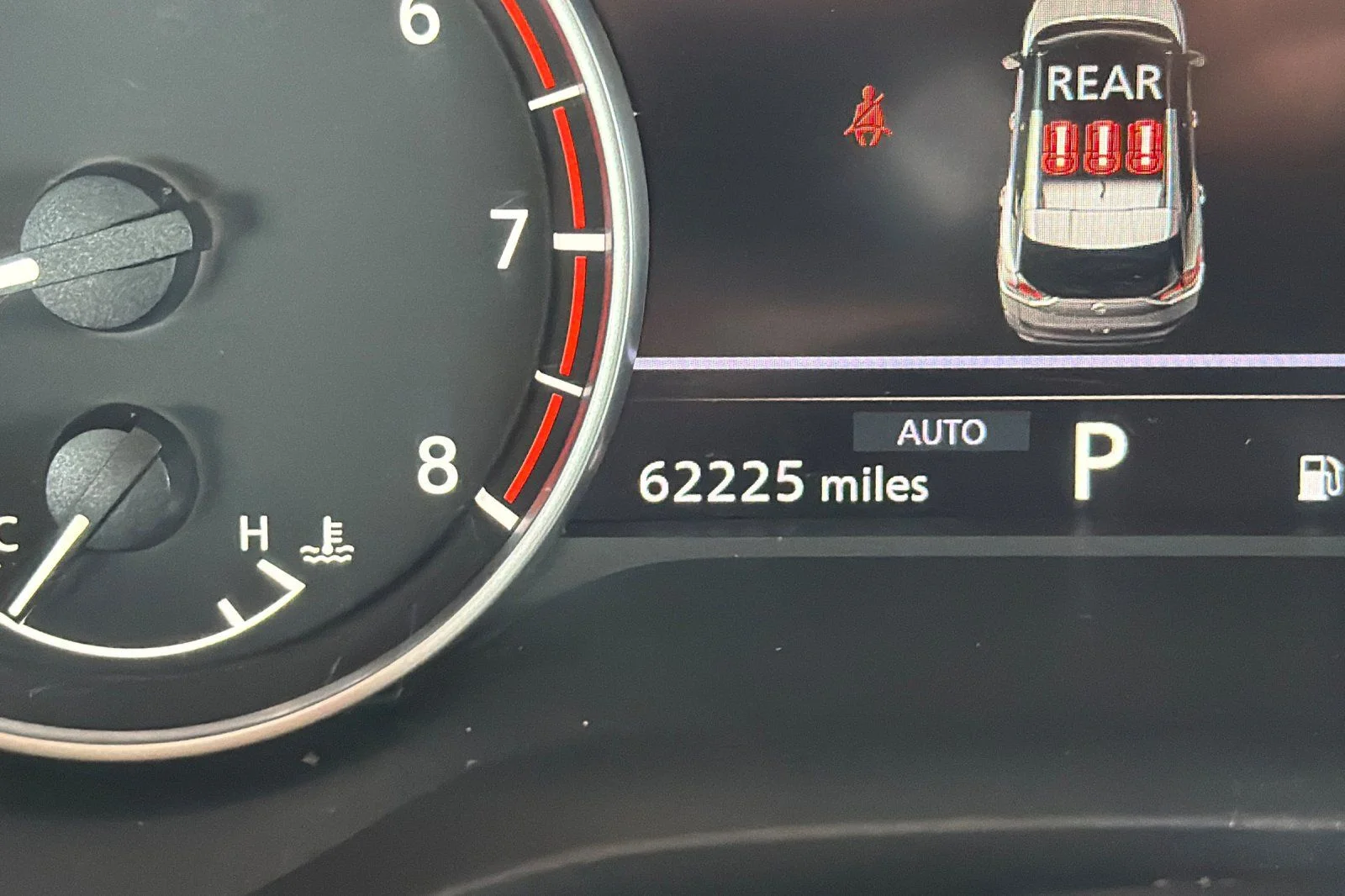 Used 2023 White Nissan S image 18