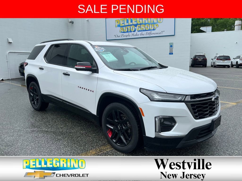 White (Iridescent Pearl Tricoat) 2023 Chevrolet Traverse Premier AWD SUV / Crossover Four-Wheel Drive