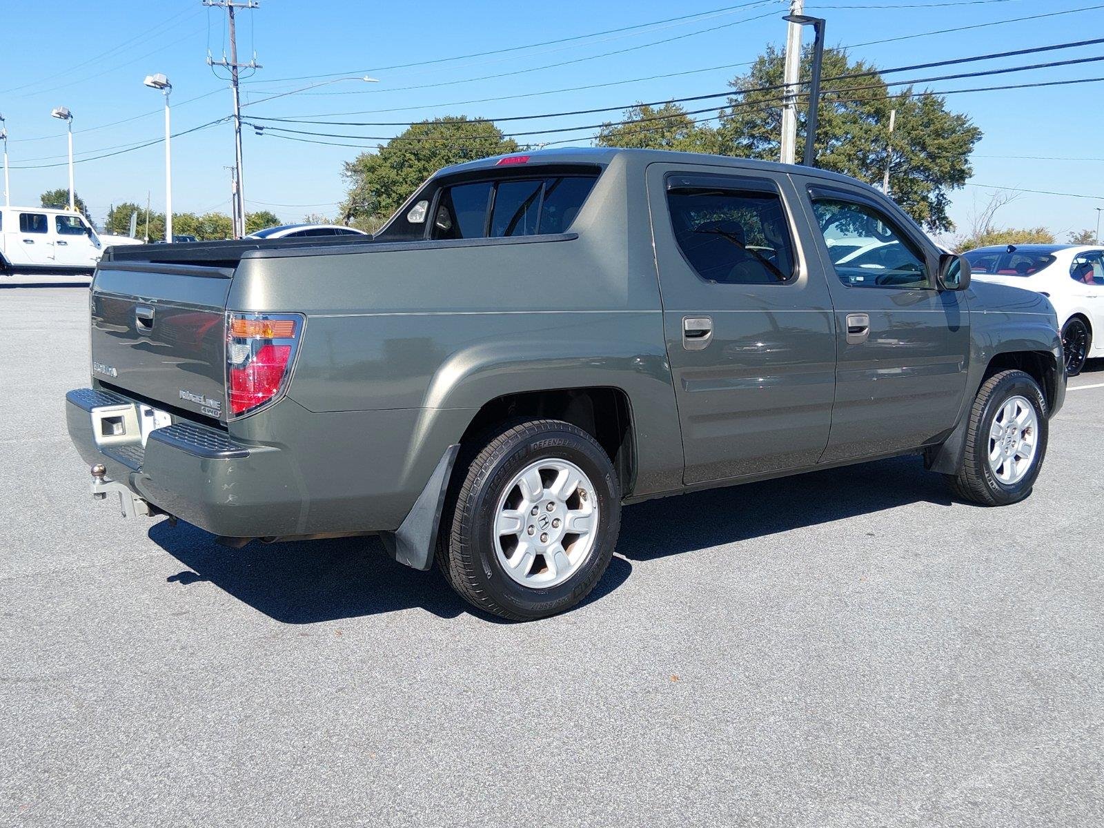 Used 2007  Honda RTL w/Leather image 5