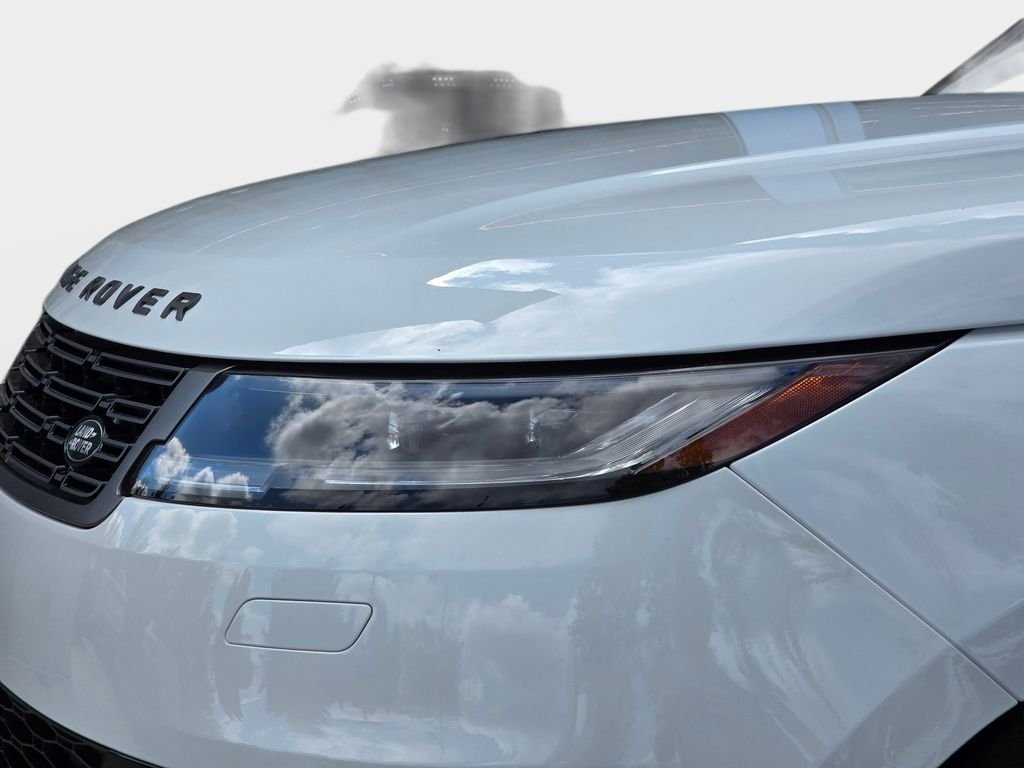 New 2026 Fuji White LAND ROVER SE image 32