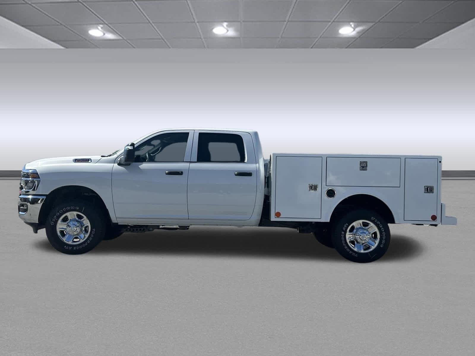 New 2026 Bright White Clear-Coat Exterior Paint RAM Tradesman image 2