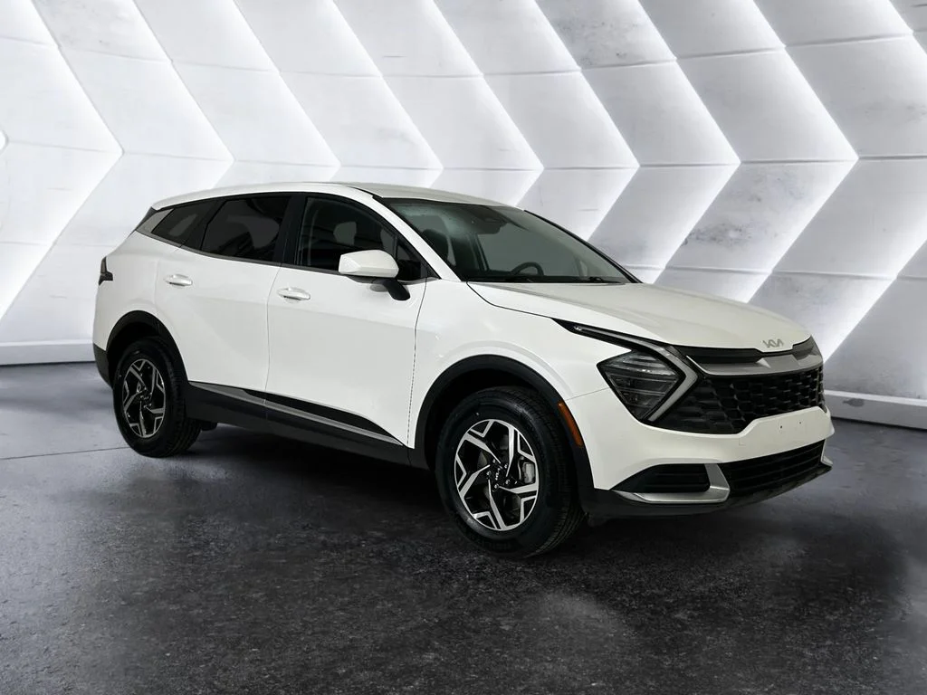 Used 2024 White Kia LX image 1
