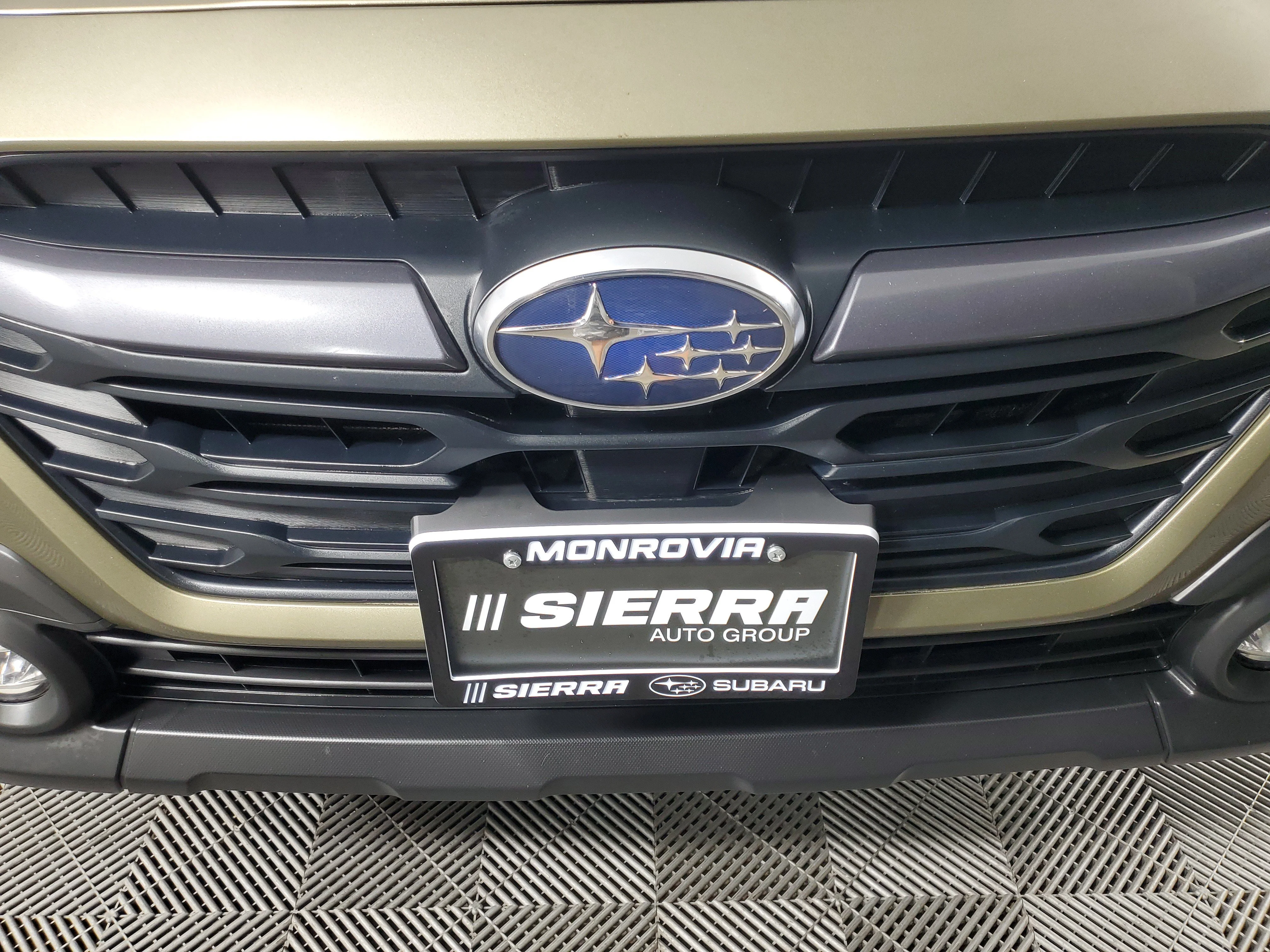 Used 2025 Autumn Green Metallic Subaru Premium image 10