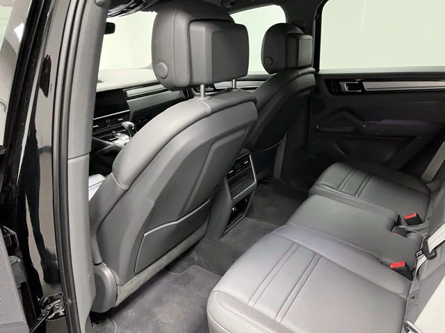 2022 Porsche Cayenne Platinum Edition - Photo 46