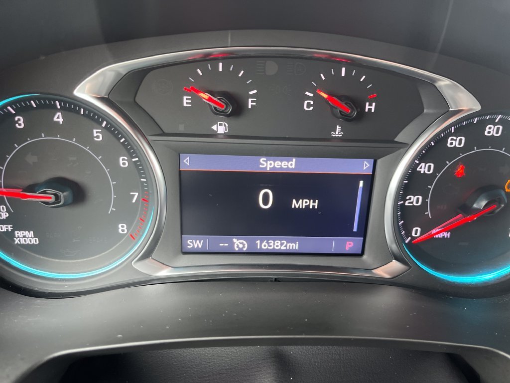 Used 2023 Gray Chevrolet LT image 16