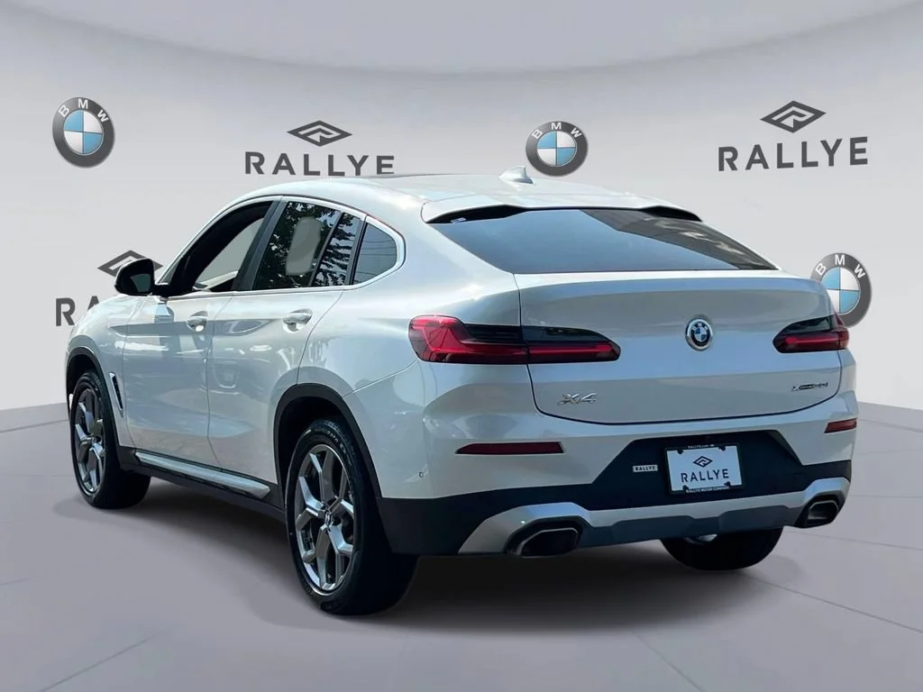 Used 2023 Mineral White Metallic BMW xDrive30i image 8