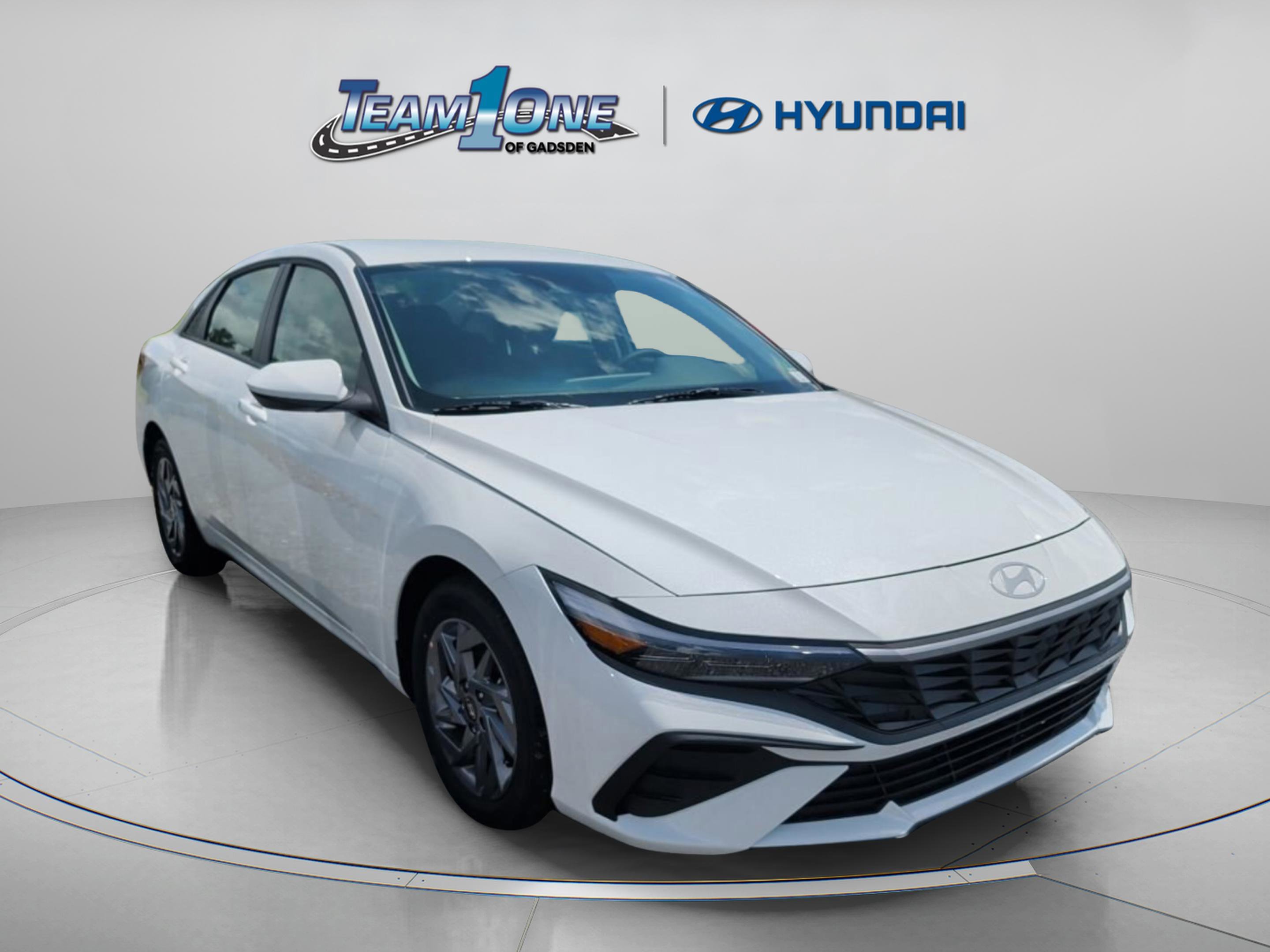 New 2026 Serenity White Hyundai Blue image 1