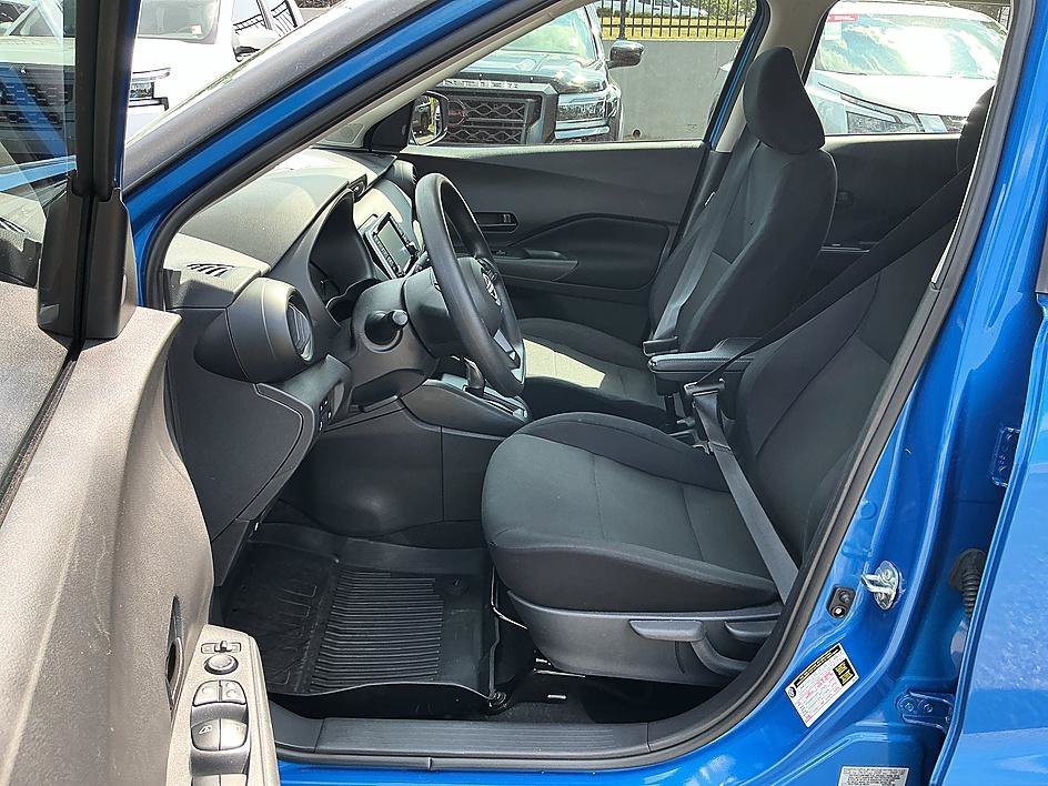 Used 2025 Electric Blue Metallic Nissan S image 13