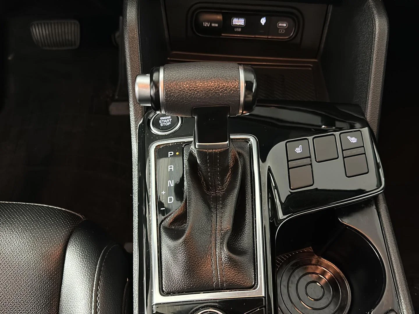 Used 2024 Ebony Black Kia X-Line image 19