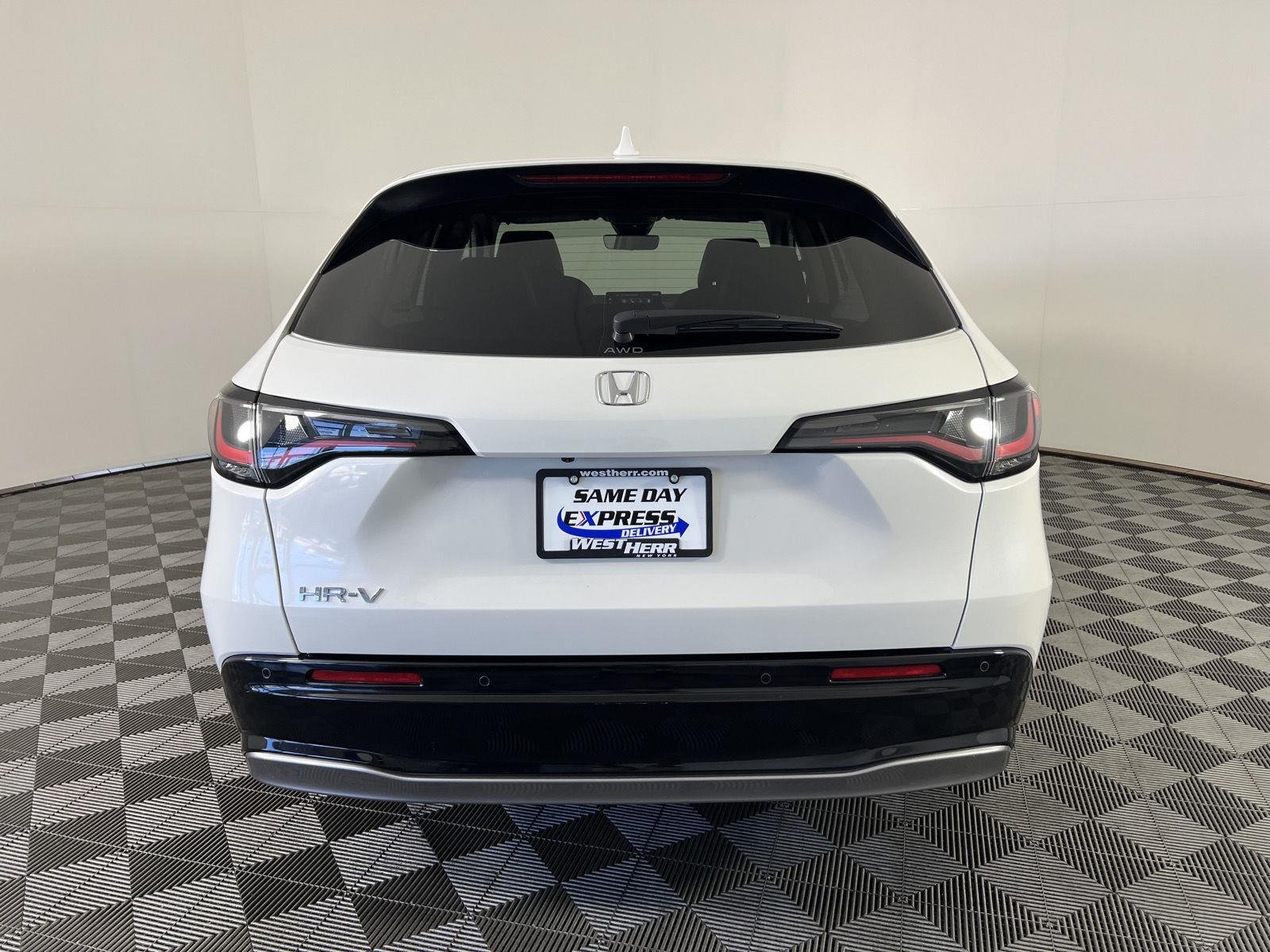 Used 2025 Platinum White Pearl Honda EX-L image 4