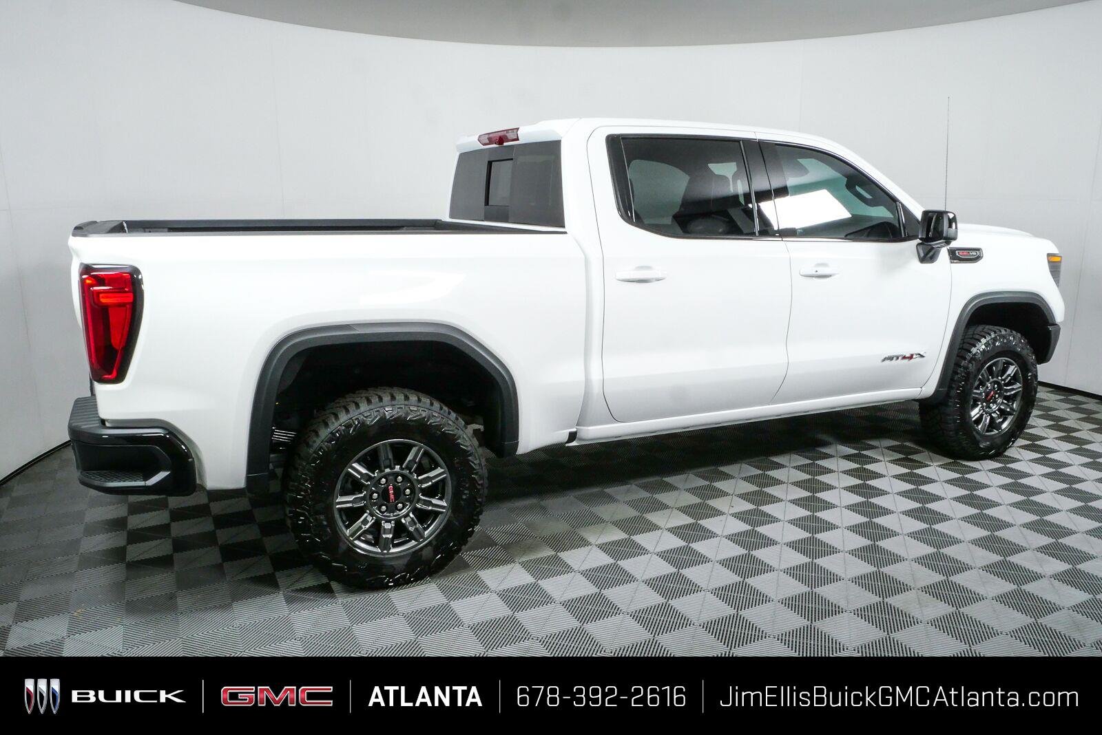 2026 GMC Sierra 1500 AT4X - Photo 2
