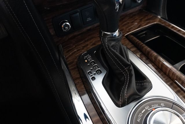 Used 2019 White Nissan Platinum image 38