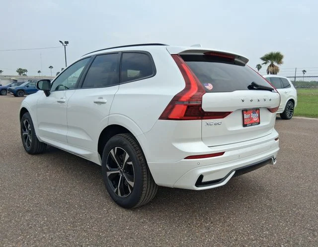 New 2026 Crystal White Volvo Core image 4