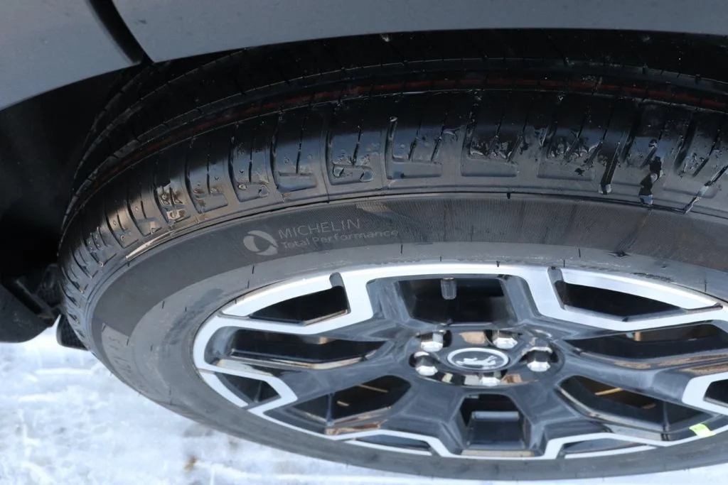 New 2025 Carbonized Gray Metallic Ford Outer Banks® image 46