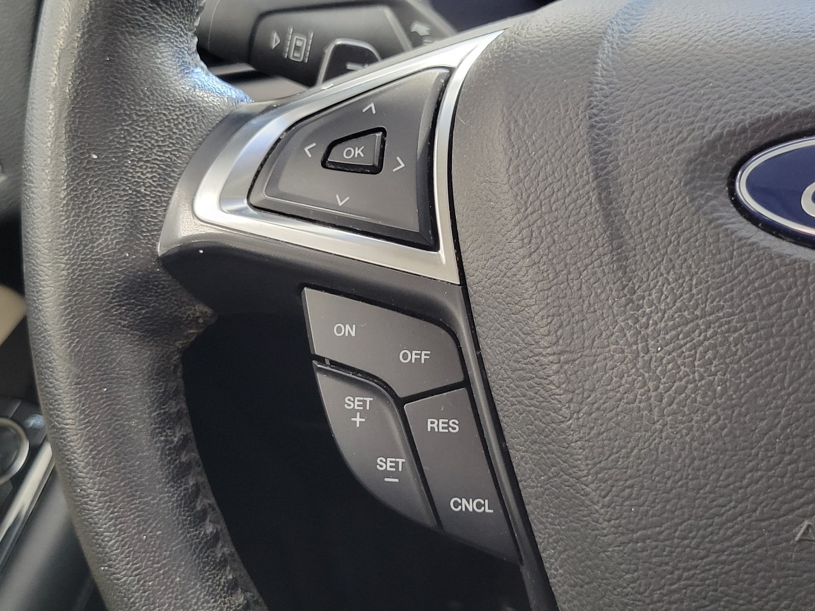 Used 2019 Blue Ford SEL image 16