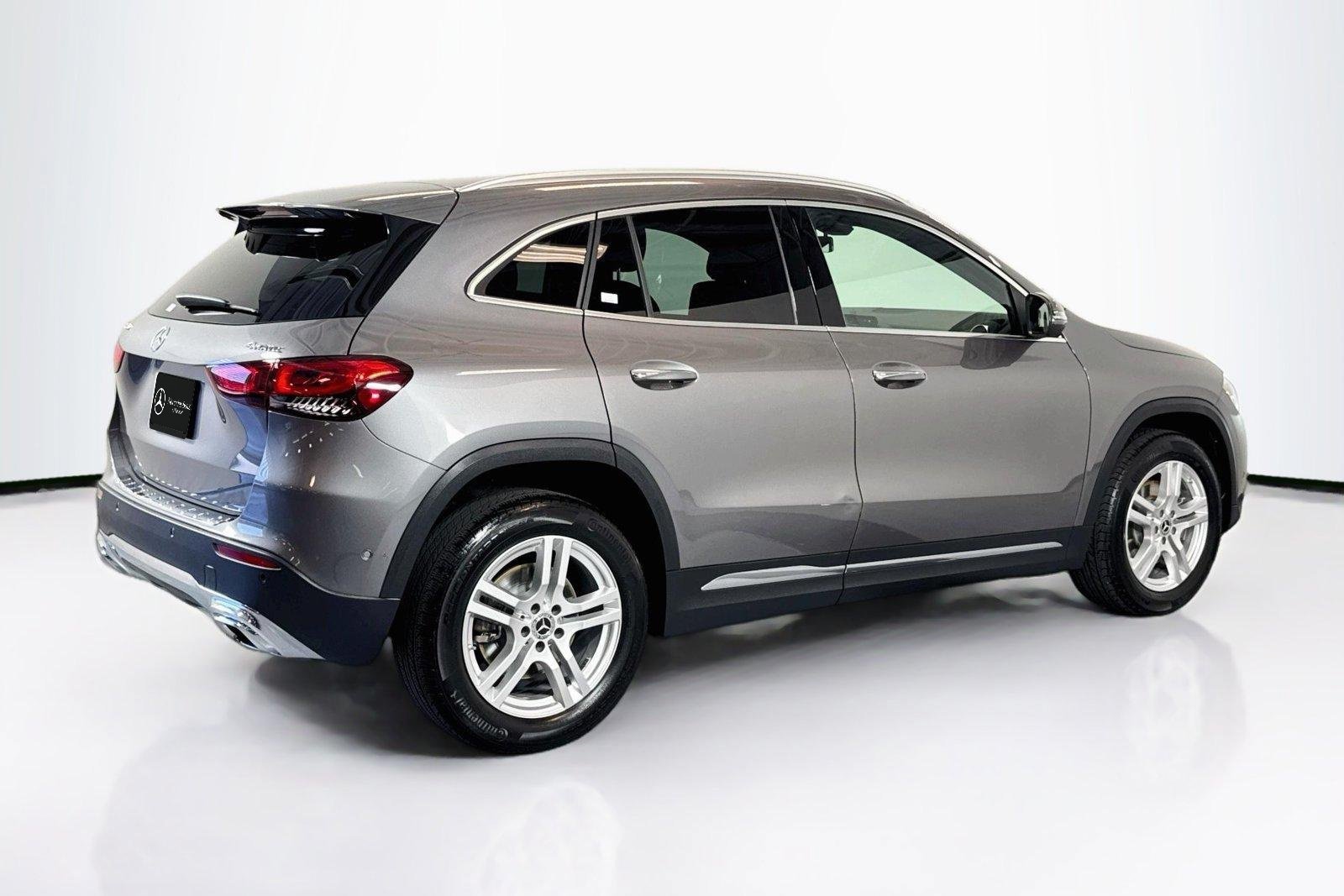 Used 2023 Mountain Grey Metallic Mercedes-Benz GLA 250 image 5