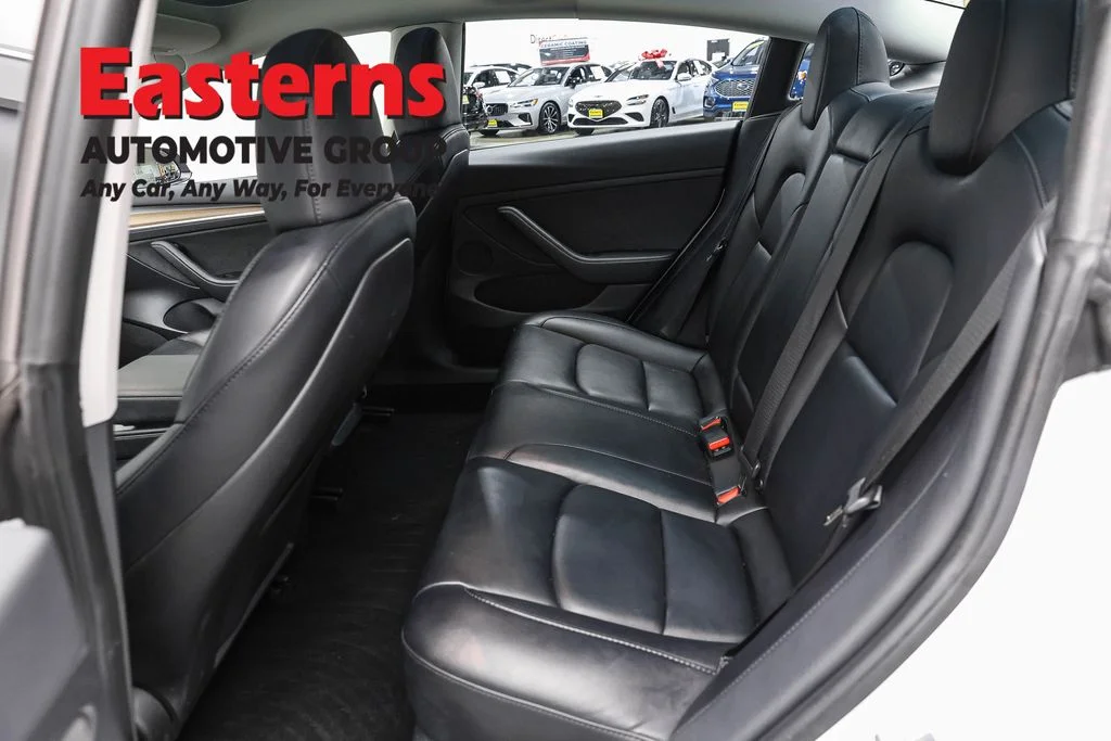 Used 2023 White Tesla Base image 16