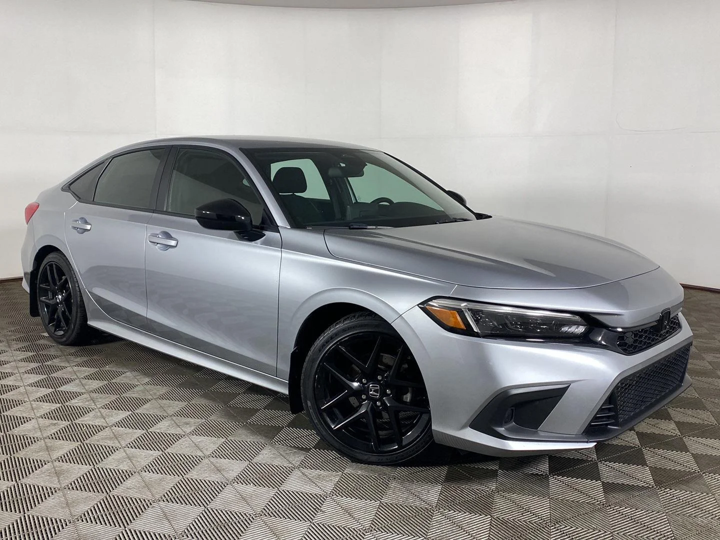 Used 2022 Lunar Silver Metallic Honda Sport image 1