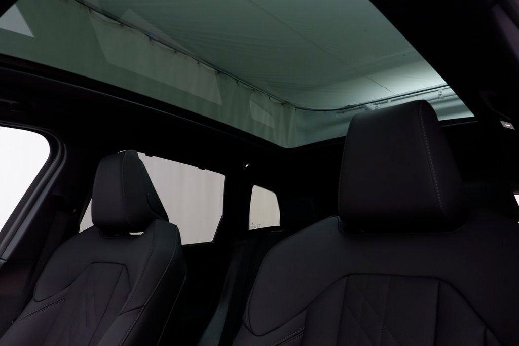 2026 BMW X3 30 - Photo 13