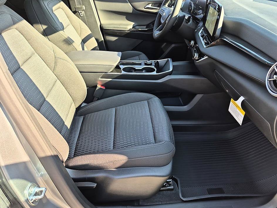 2027 Chevrolet Equinox LT - Photo 35
