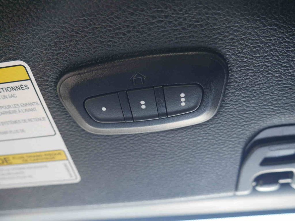 Used 2023 Green Jeep Sahara image 34