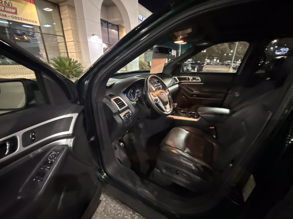 Used 2013 Green Ford XLT image 9