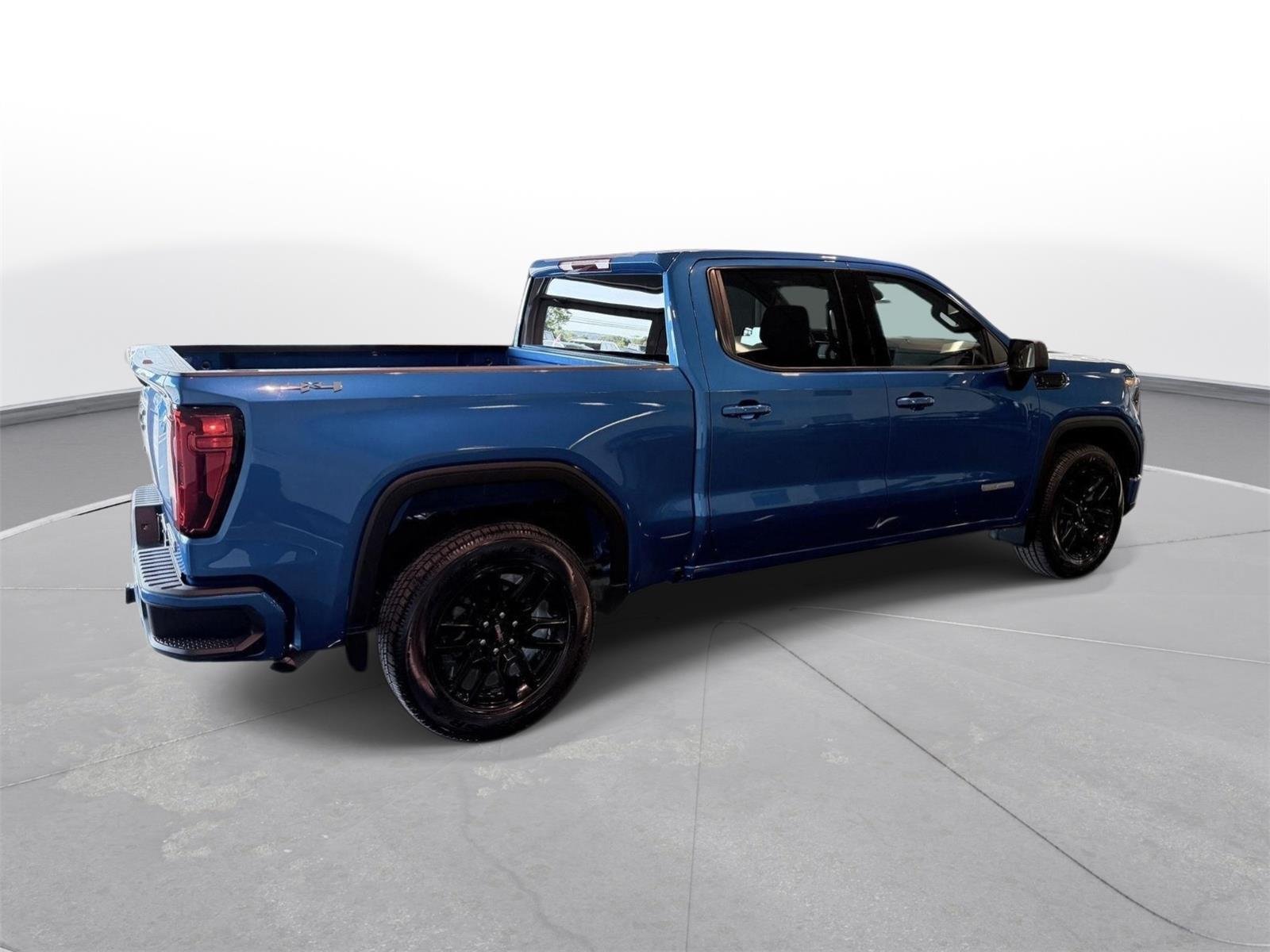Used 2024 Dynamic Blue Metallic GMC Elevation image 10