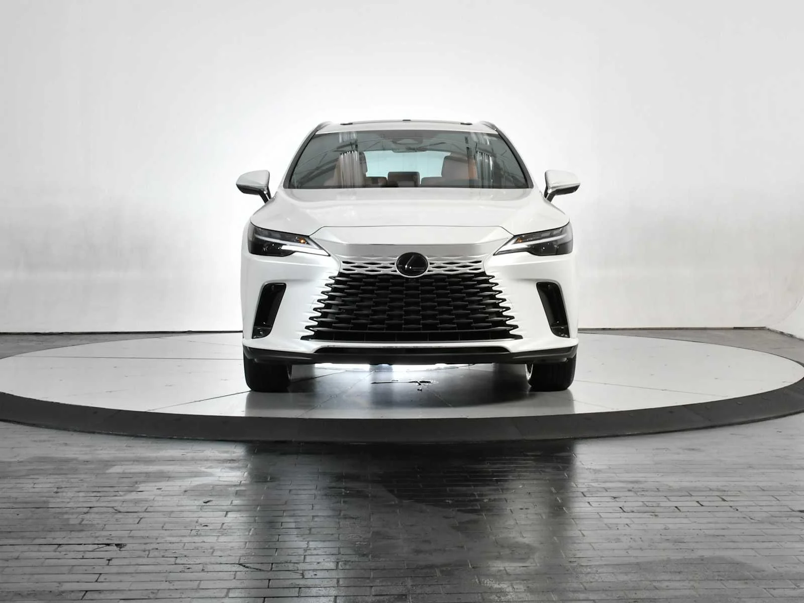 Used 2025 Eminent White Pearl Lexus Premium image 10