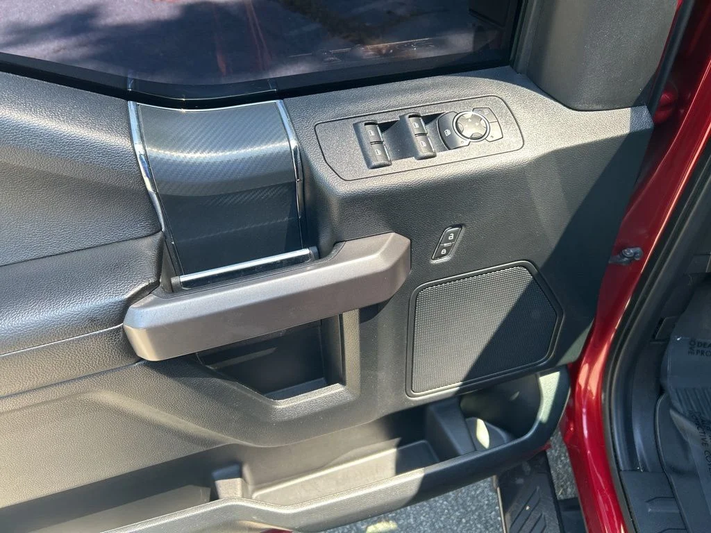 Used 2019 Red Ford XLT image 15