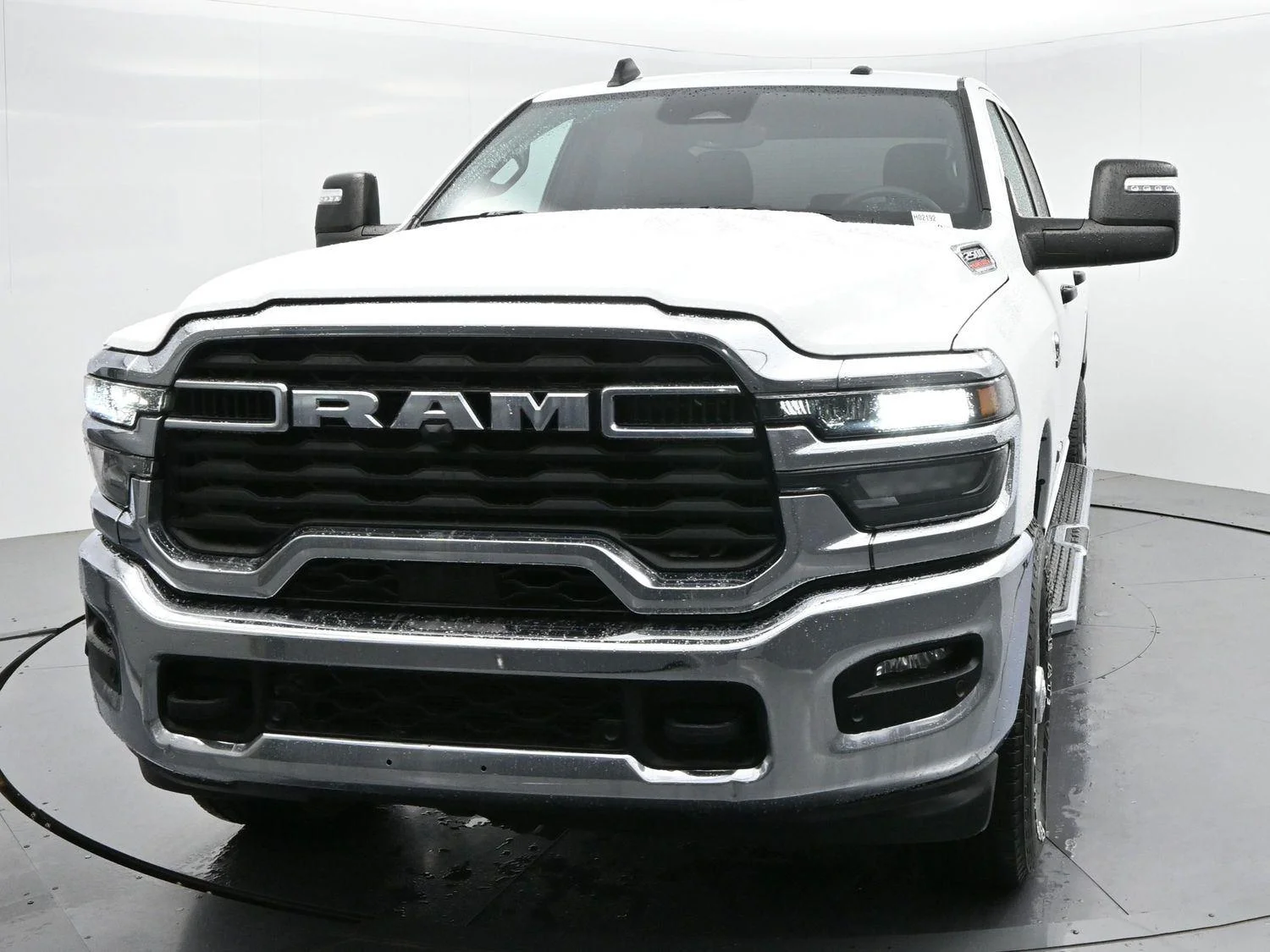 Used 2025 White Ram Big Horn image 3
