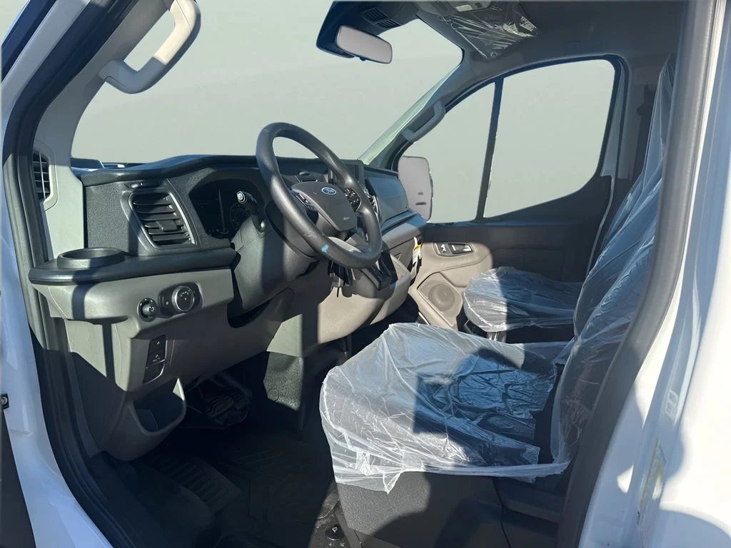 Used 2025 White Ford Base image 9