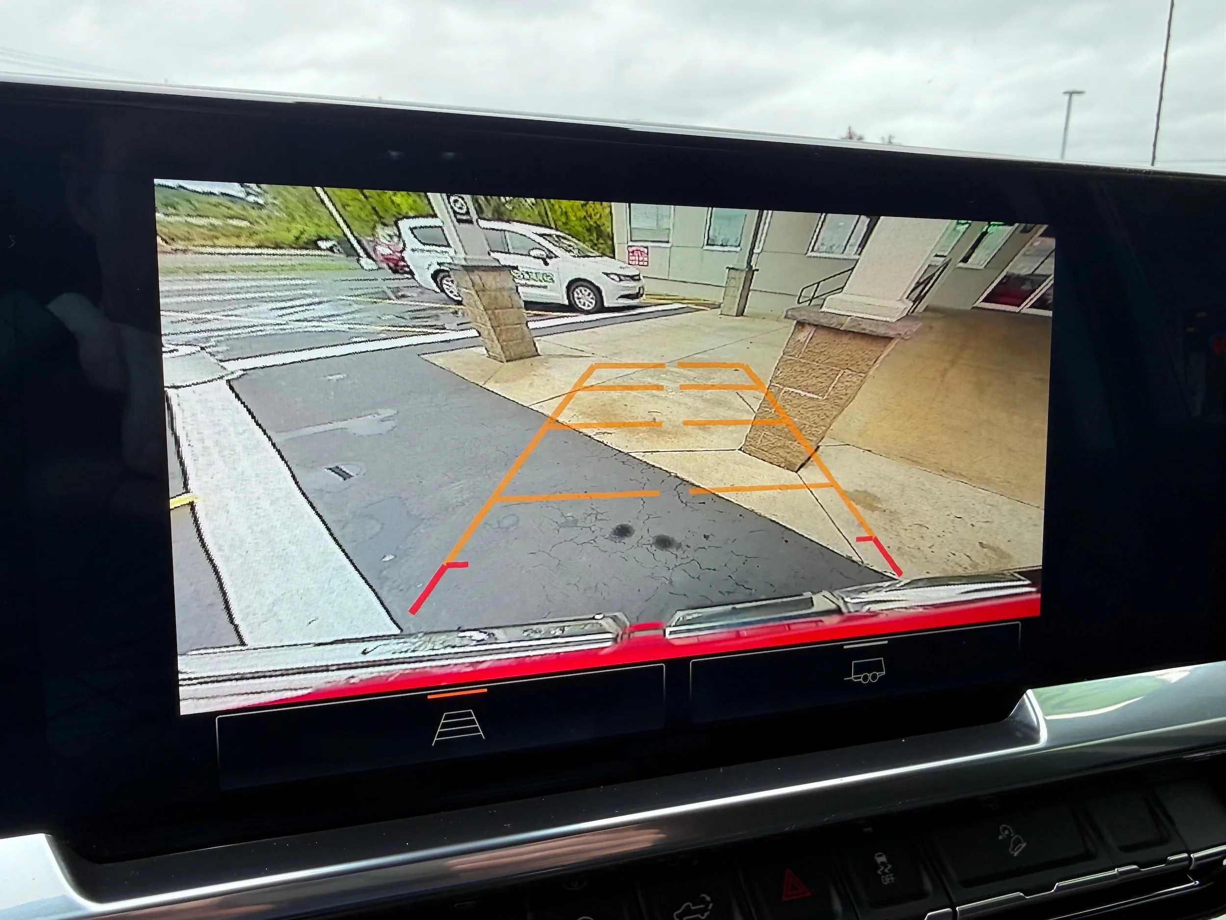 Used 2024 Red GMC Elevation image 26