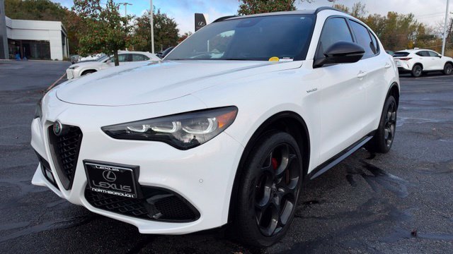 2024 Alfa Romeo Stelvio