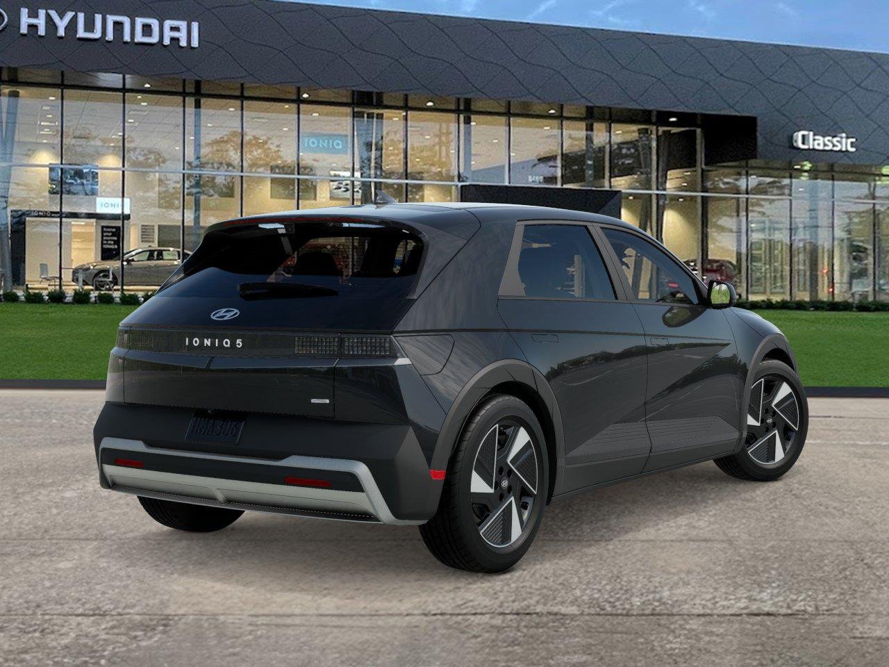 New 2026 Abyss Black Hyundai SEL image 4