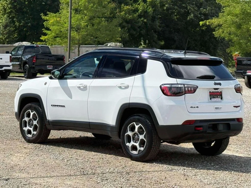 Used 2022 White Jeep Trailhawk image 8
