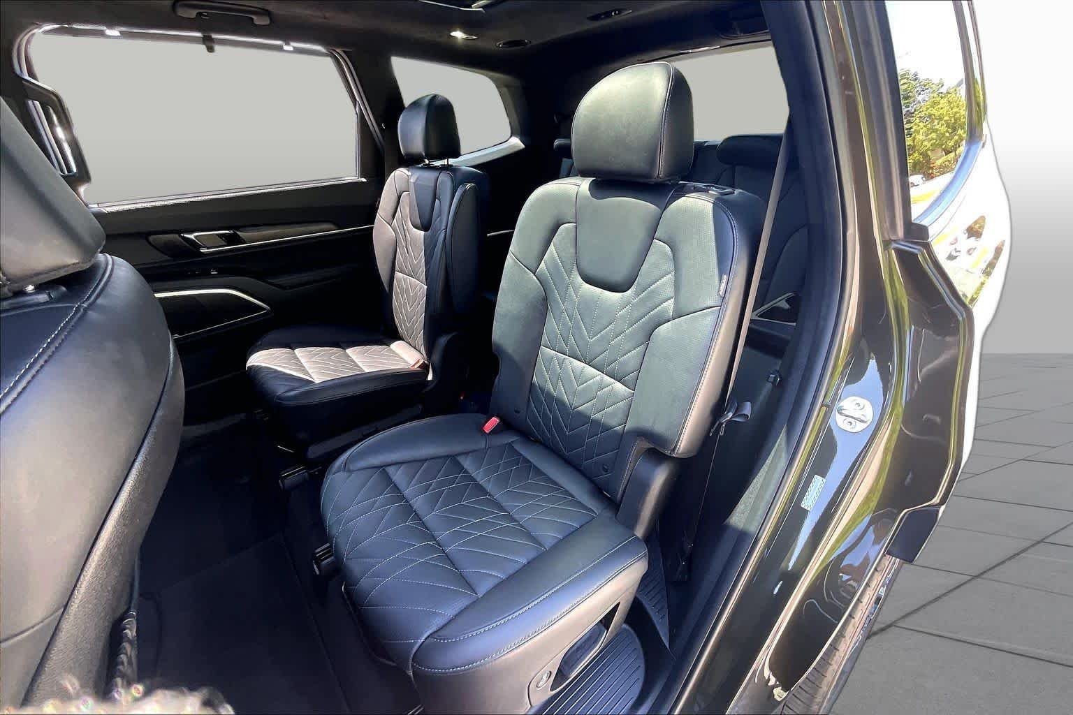 Used 2024 Dark Moss Kia SX Prestige X-Line image 21