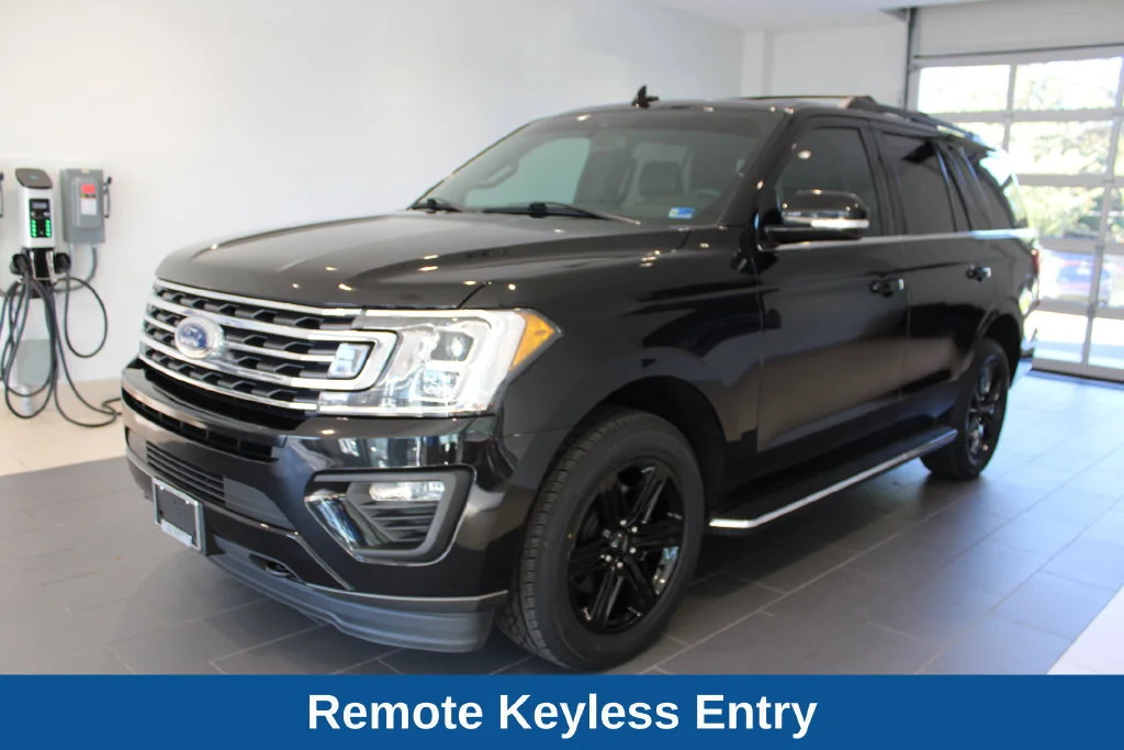 Used 2021 Black Ford XLT image 13