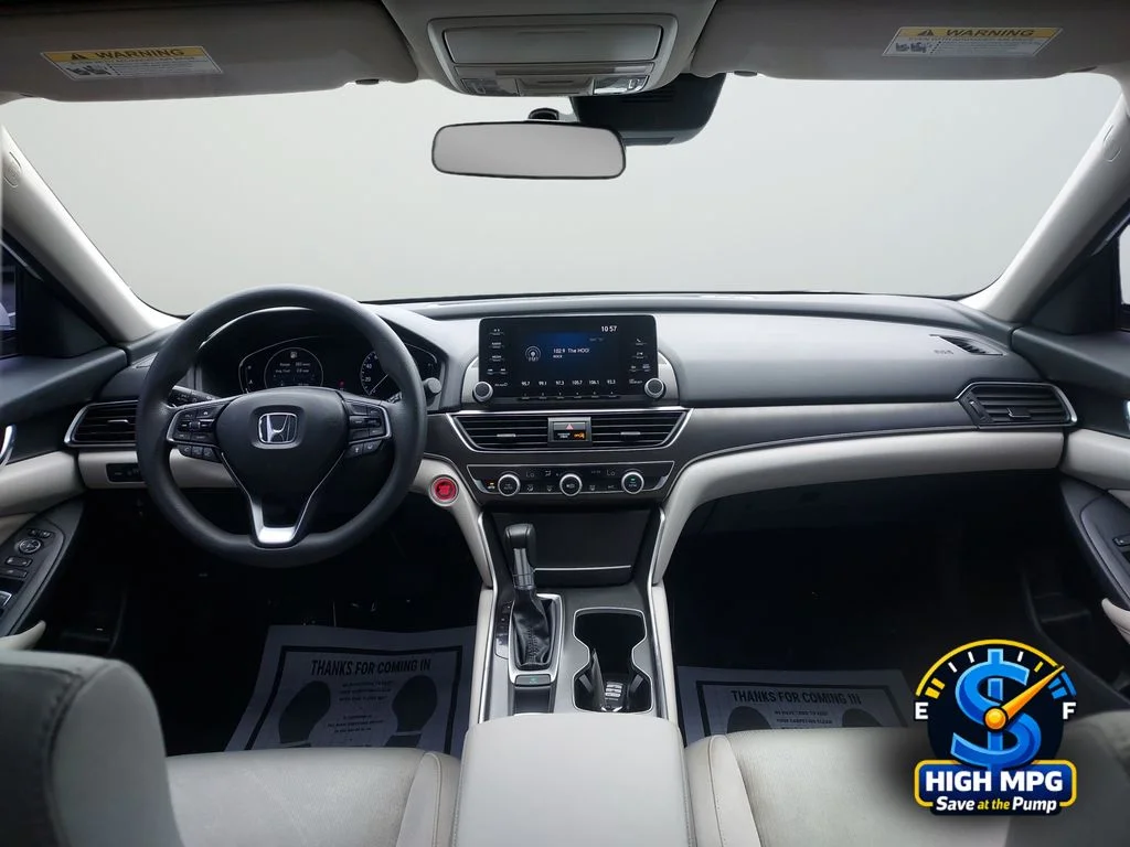Used 2018 White Honda LX image 29